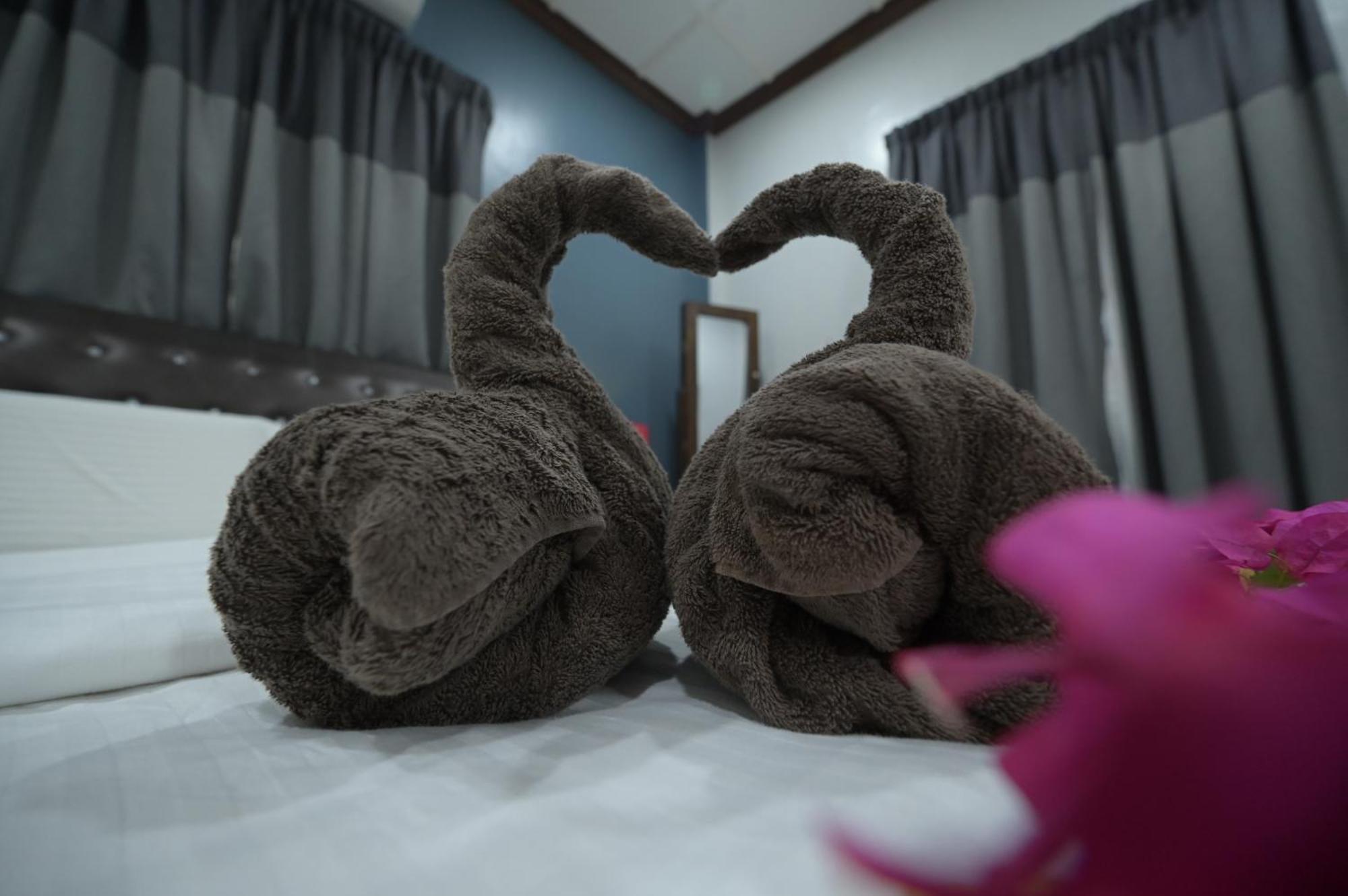 Kesedar Hotel Travel & Tours Sdn Bhd Gua Musang Eksteriør bilde