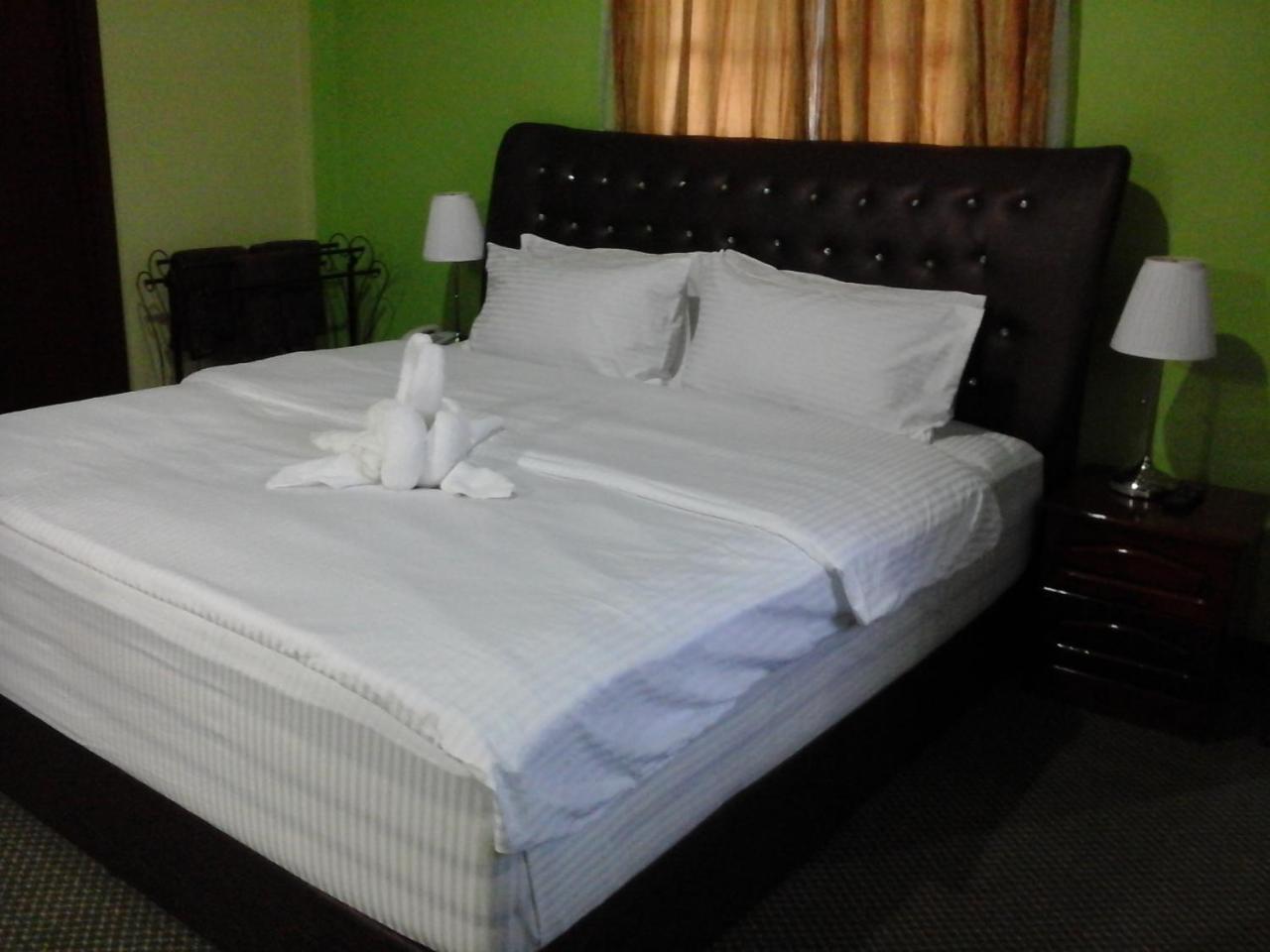 Kesedar Hotel Travel & Tours Sdn Bhd Gua Musang Eksteriør bilde